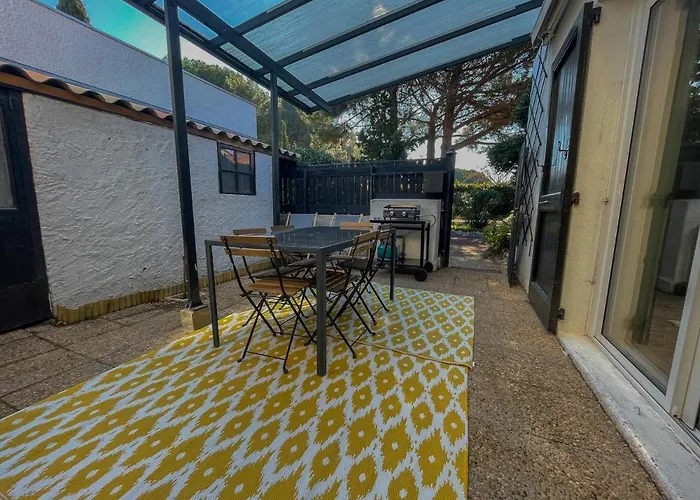 Dom wakacyjny Maison Ohana 4-6 Pers Dans Privee Pres De La